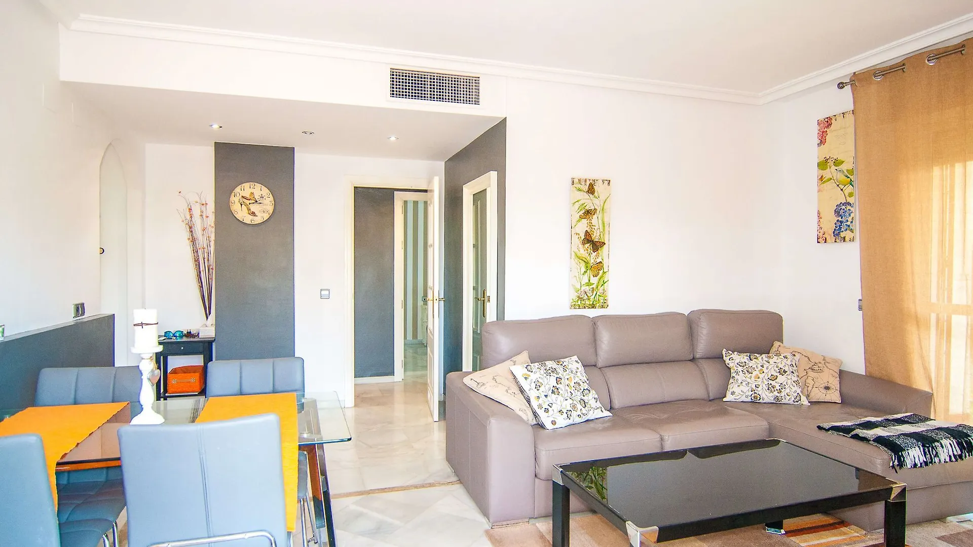 Apartment Oleholidays Apartamento Lorcrimar II Marbella Spain