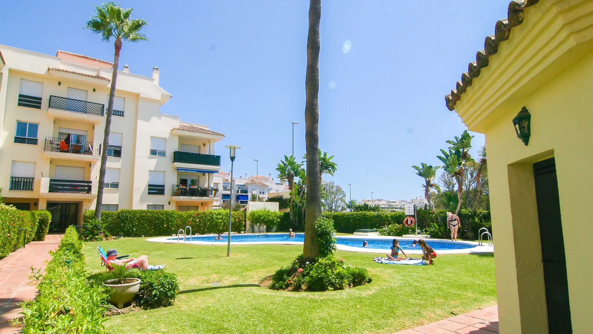 Apartment Oleholidays Apartamento Lorcrimar II Marbella